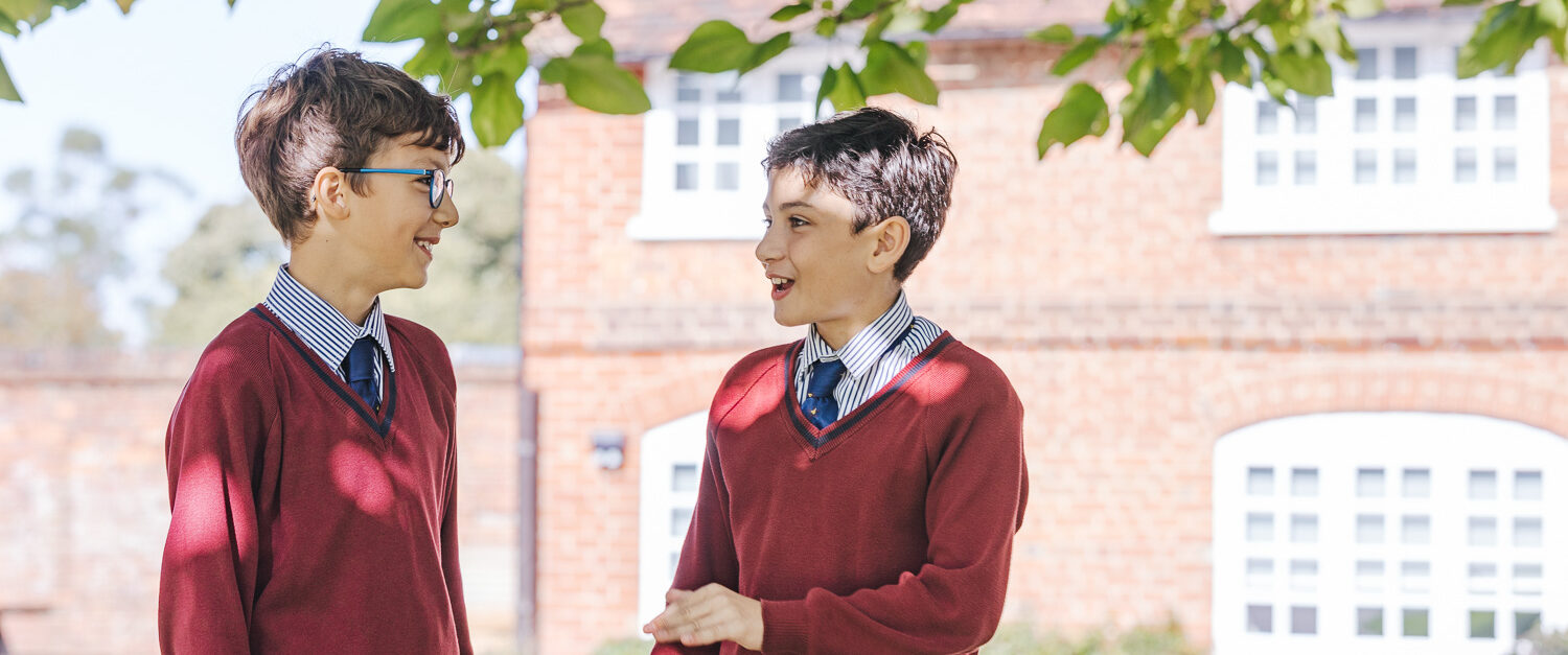 2 students having a chat